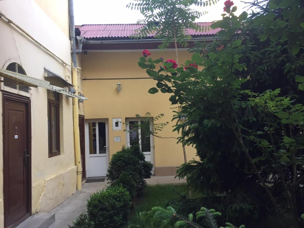 Vivaldi Studios - Housity