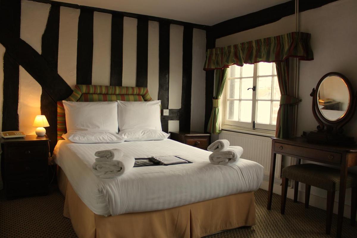 Brook Red Lion Hotel - Housity