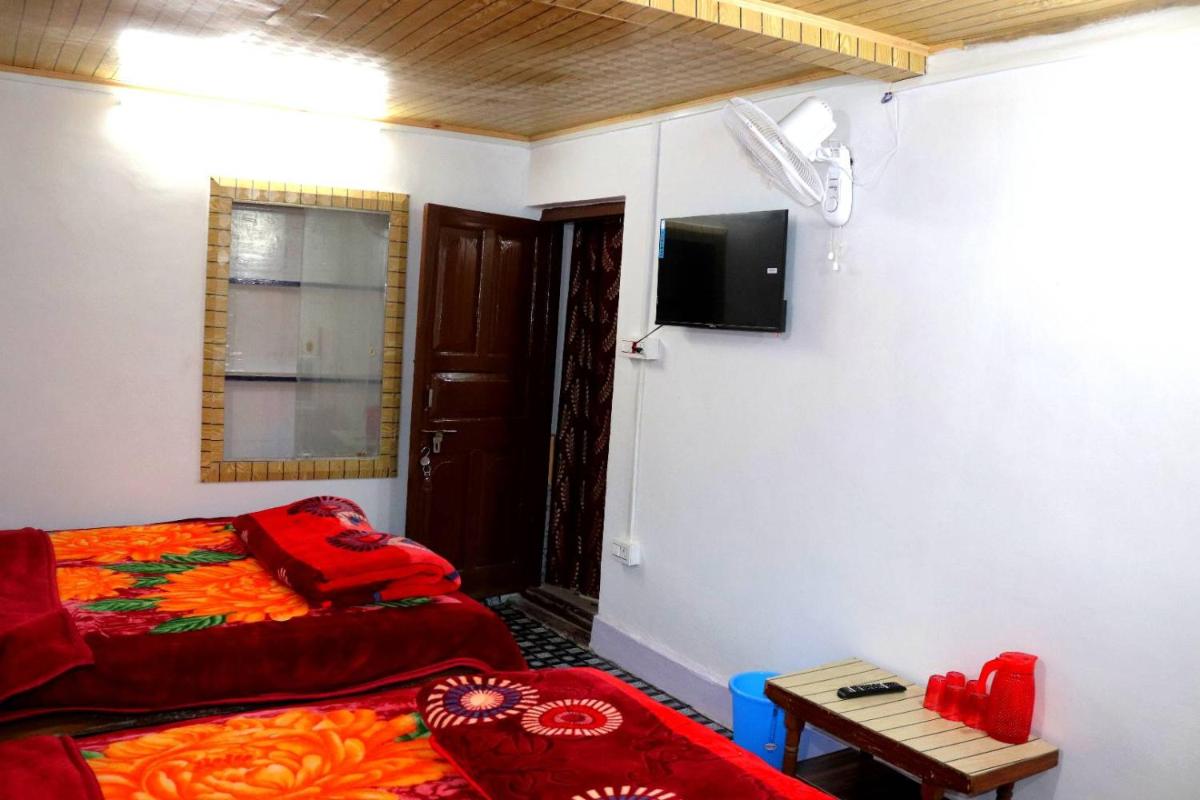 Suitetrails - Kamran Guest House