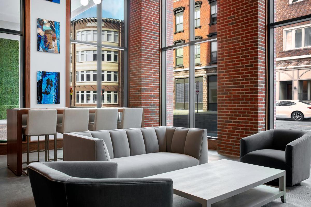 Residence Inn by Marriott Norwalk - Housity