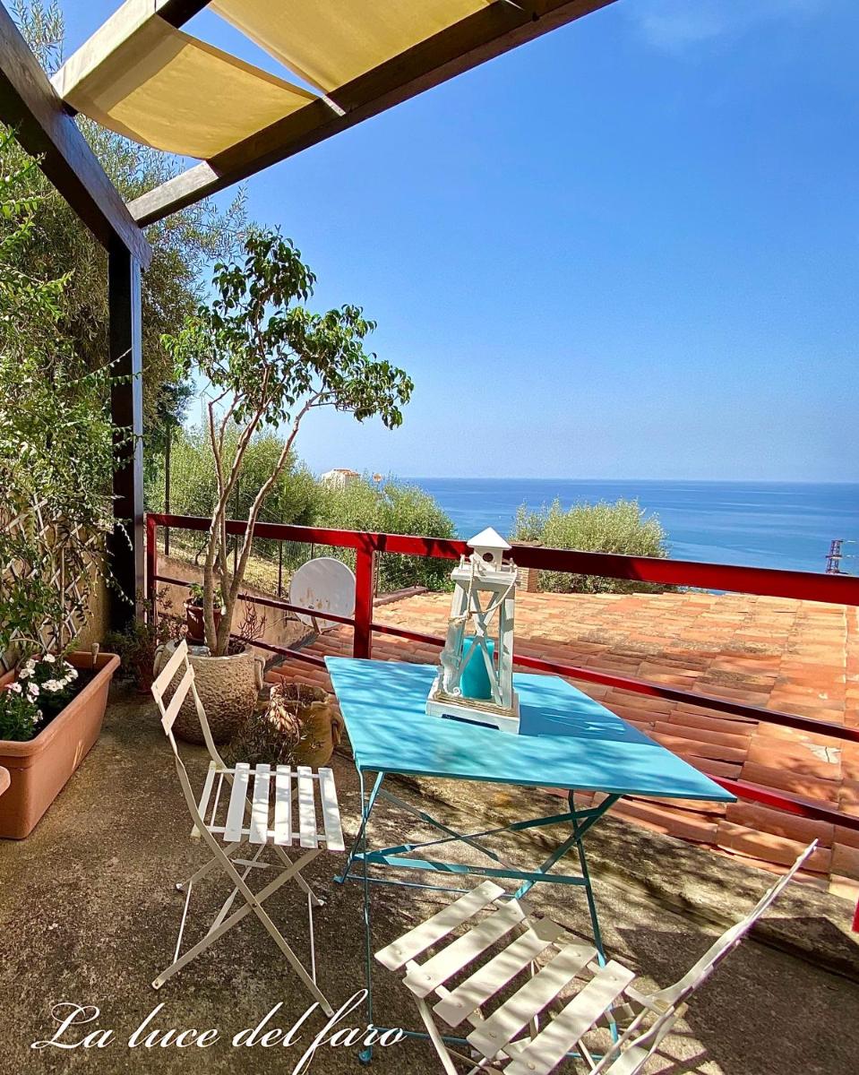 La luce del faro (cottage con vista mare) - Housity