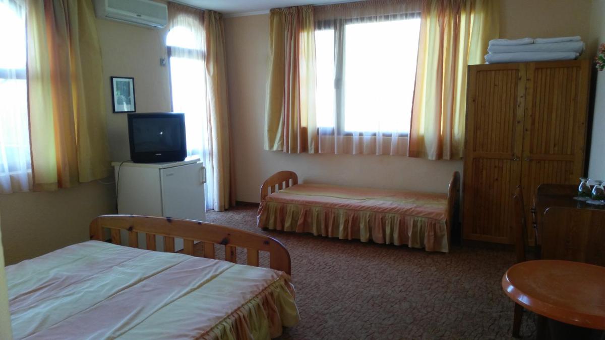 Stefan Family Hotel - Housity