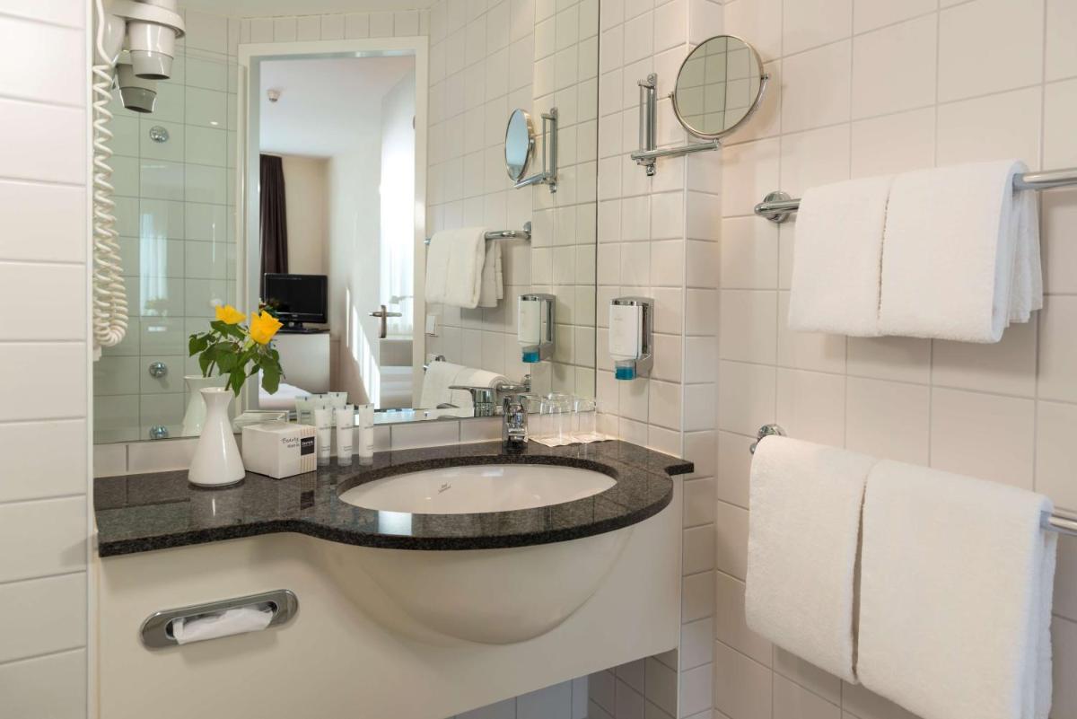 Essential by Dorint Berlin-Adlershof - Housity