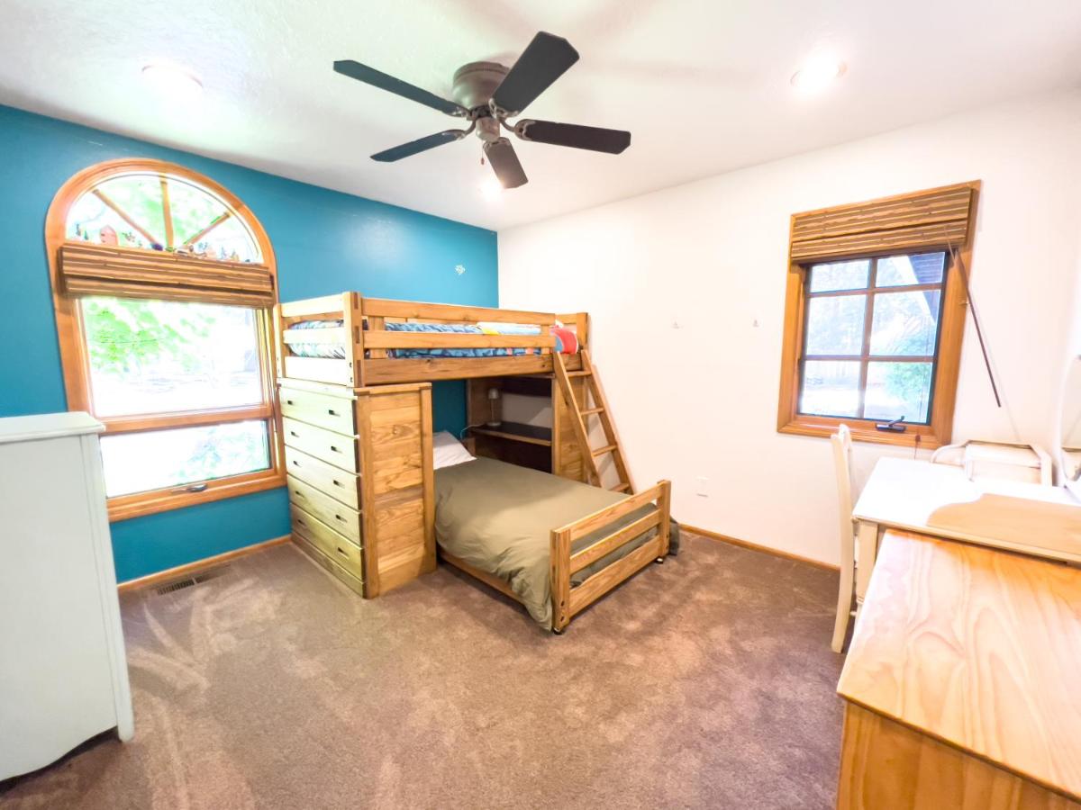 Wagon Wheel Home - Housity