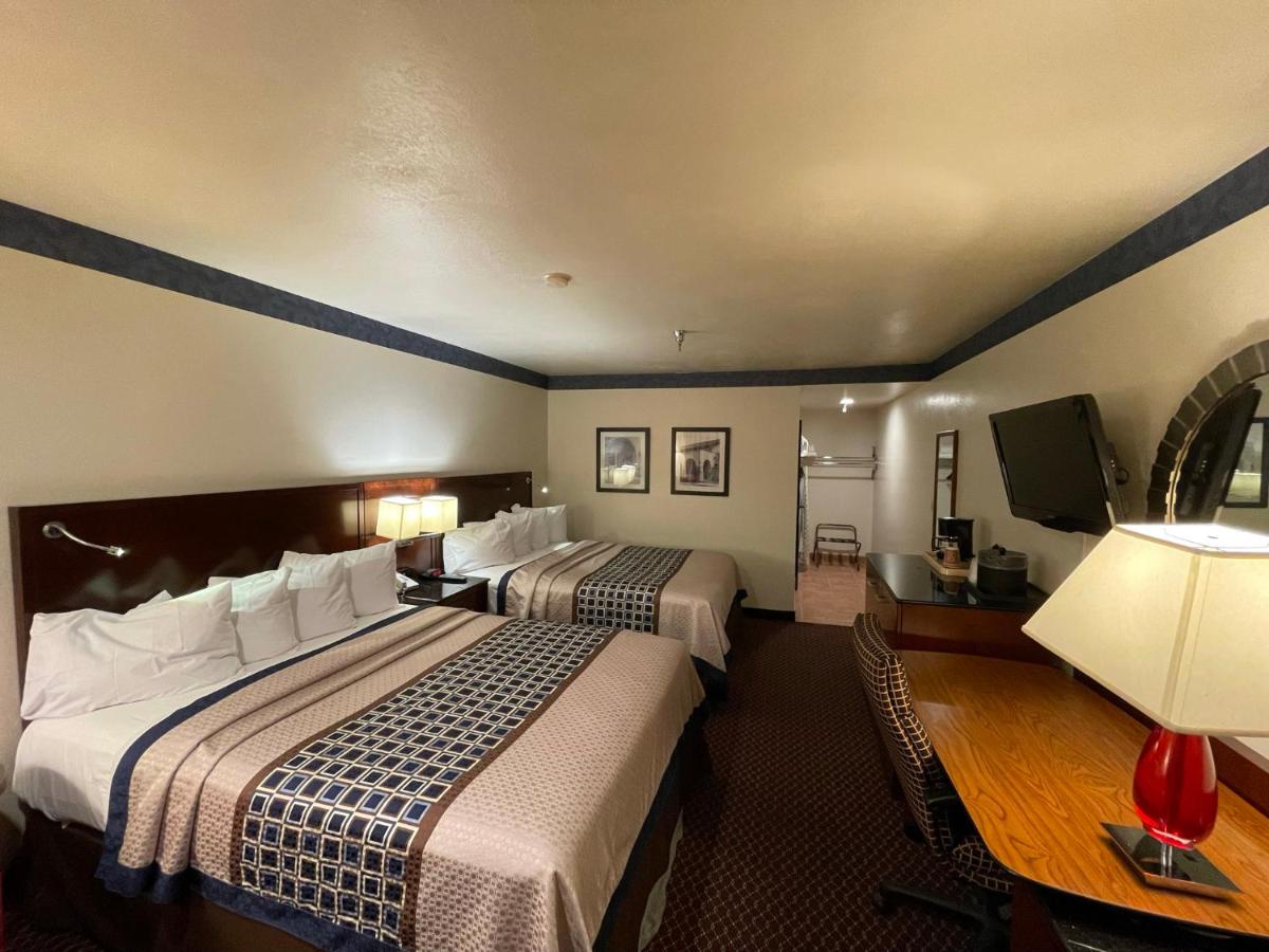 Oakridge Inn - Housity