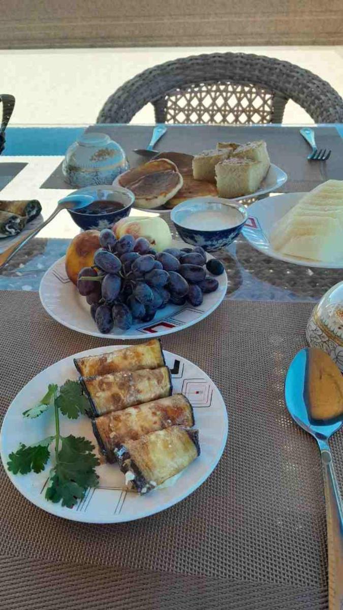 Ikat Terrace - Housity