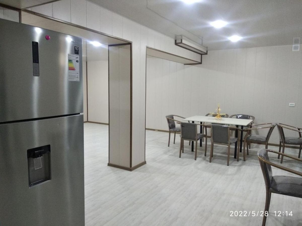 Ikat Terrace - Housity