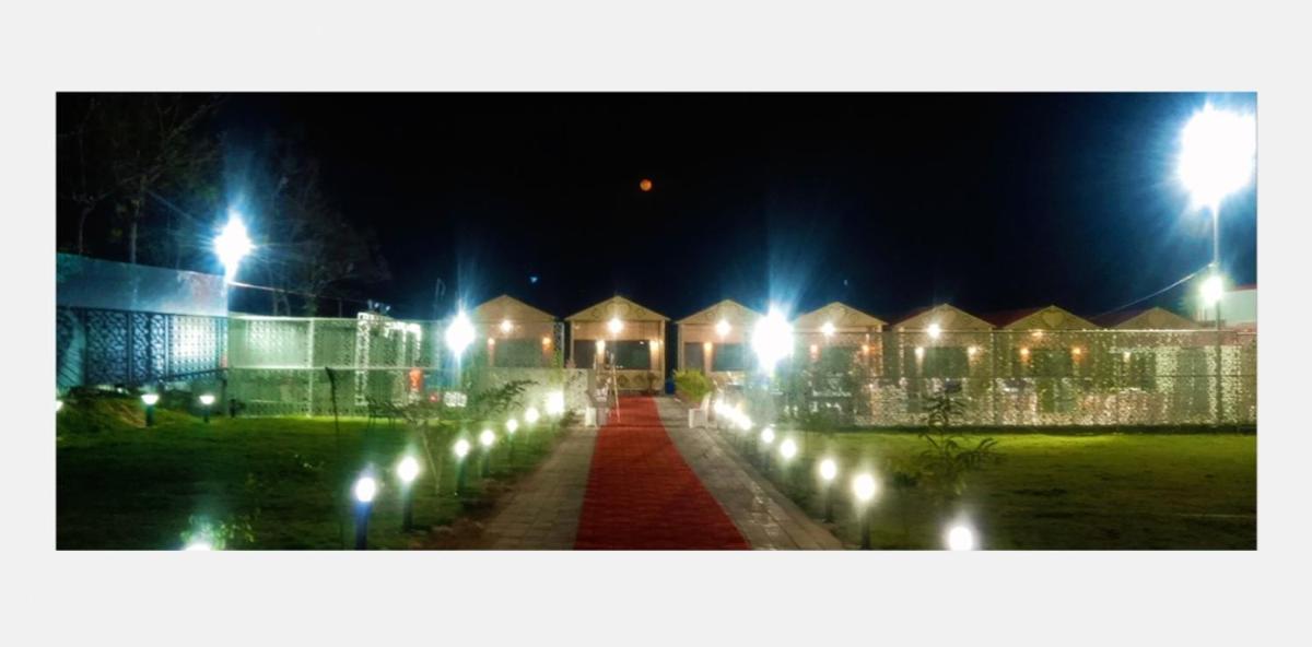 midwaay Resort - Housity