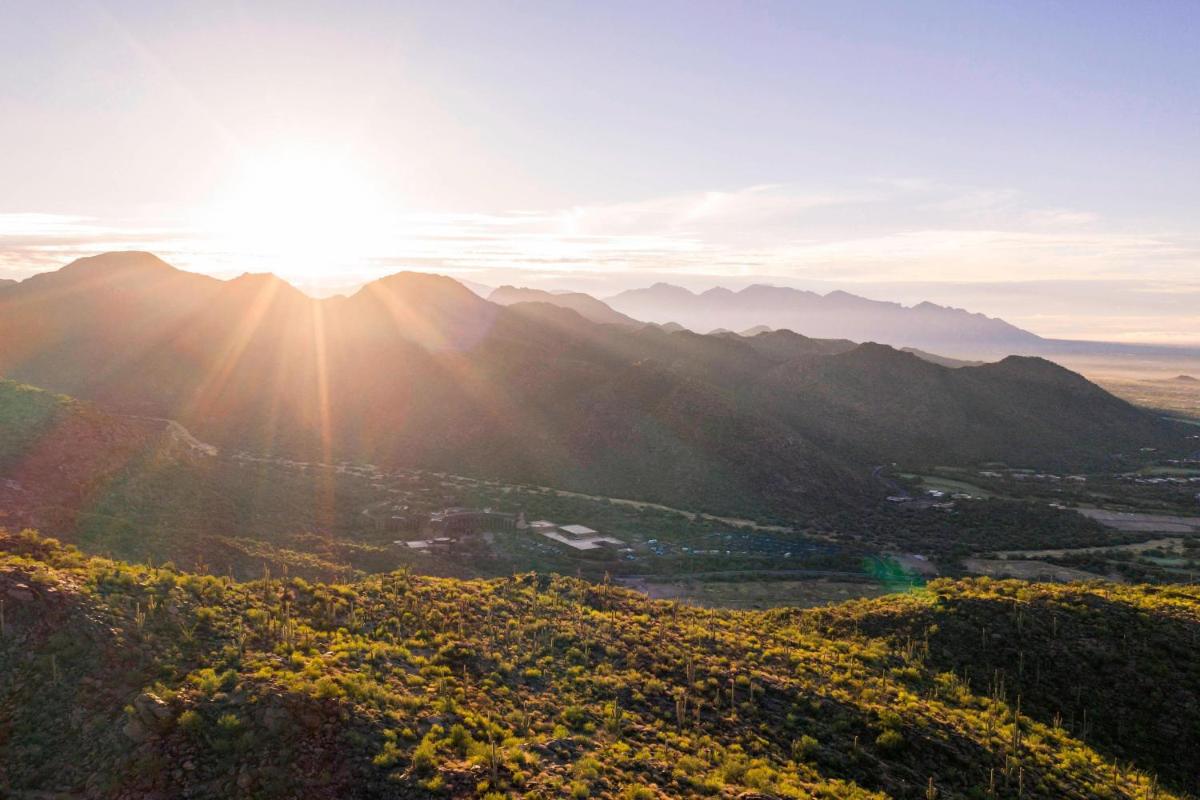 The Ritz-Carlton, Dove Mountain - Housity