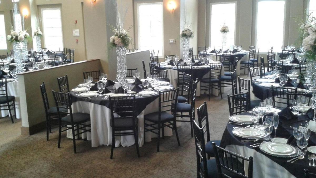 Rocklin Park Hotel - Housity
