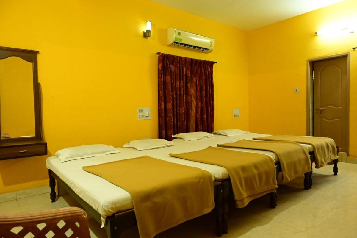 BHAGIRATHI TOURIST HOME - Housity