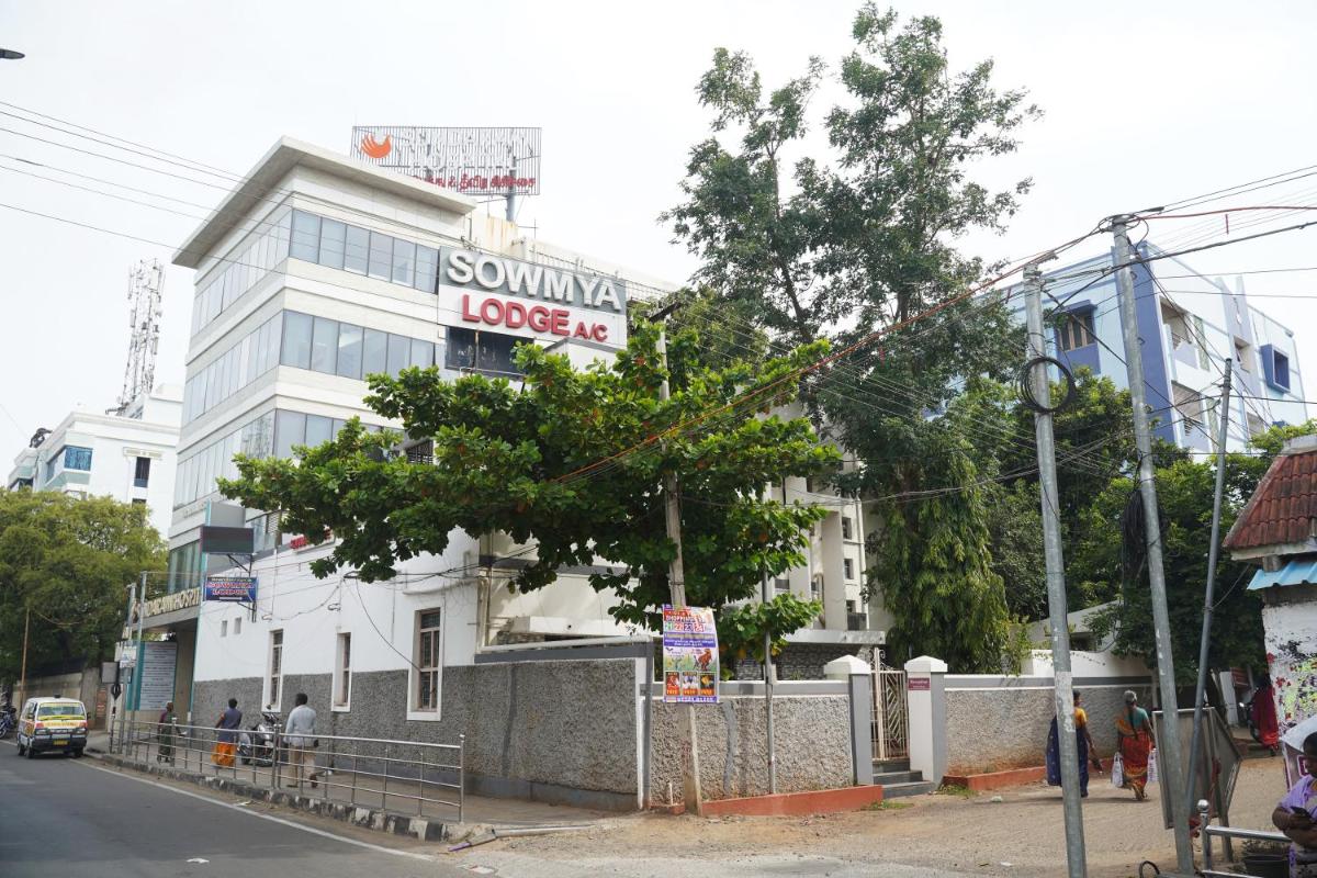SOWMYA LODGE - Housity