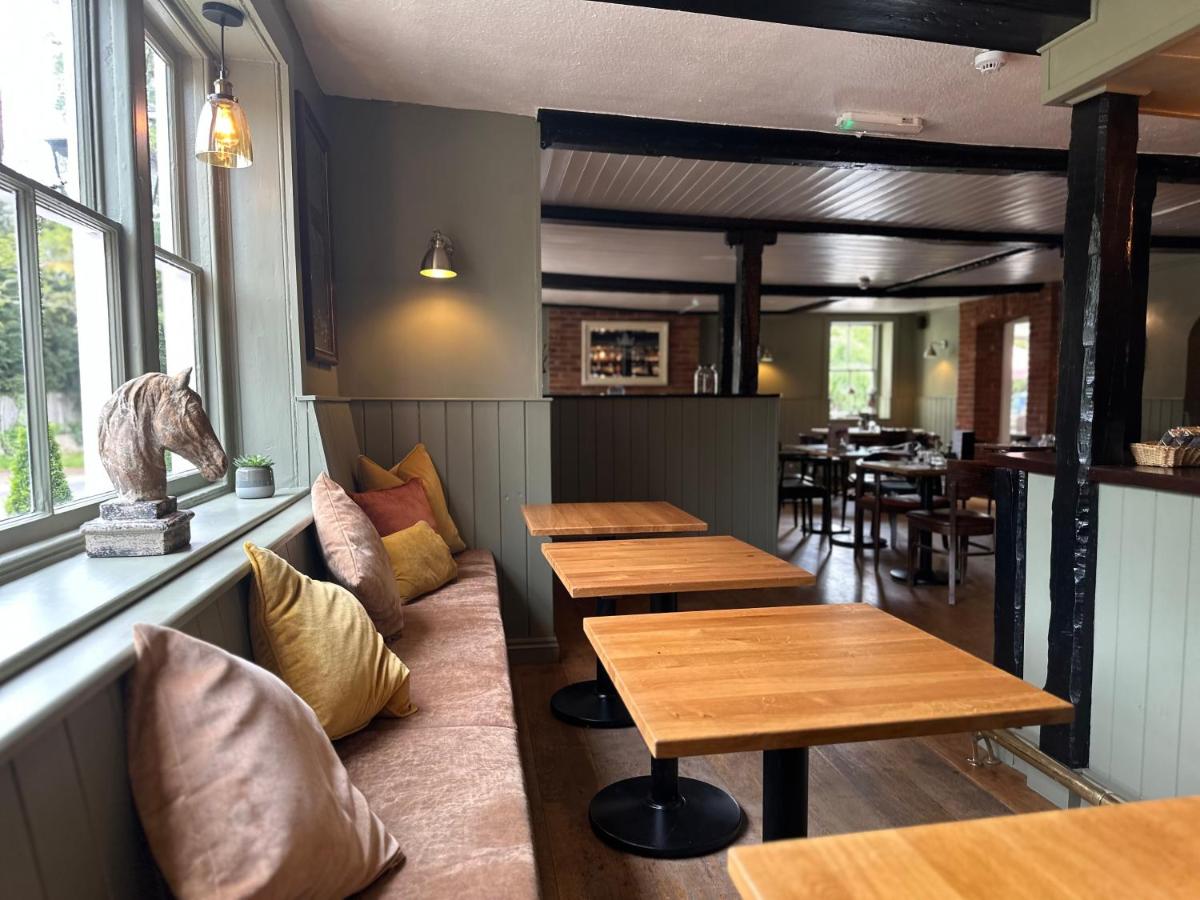 Kings Head Coltishall - Housity