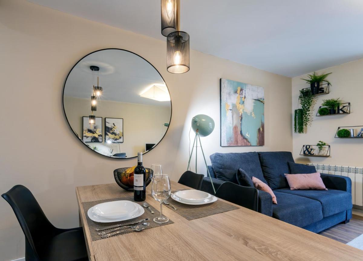 El Encanto del 12 by Unique Rooms - Housity
