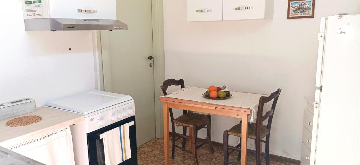 Sardegna, Torre Grande, La Camera Chiara Q2749 - Housity