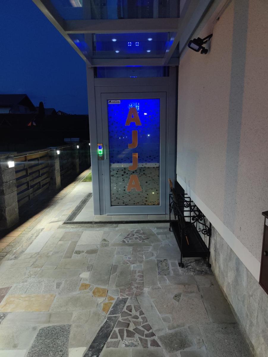 Apartma AJJA - Housity