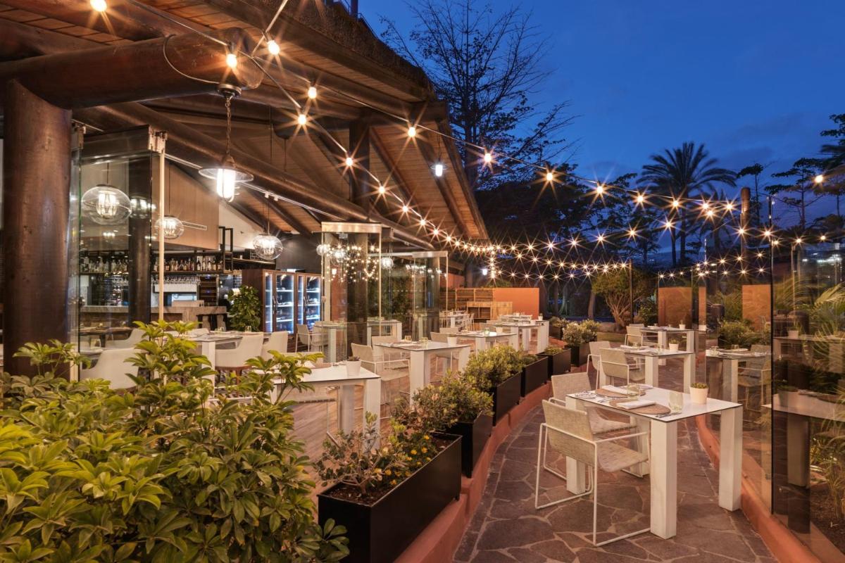 Un restaurante o sitio para comer en The Ritz-Carlton Tenerife, Abama