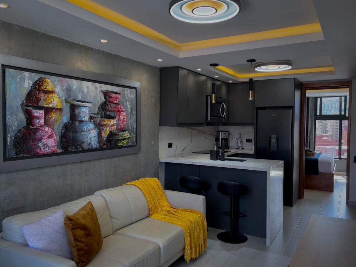 Suitetrails - LOVELY APARTMENT IN THE HEART OF MEDELLIN