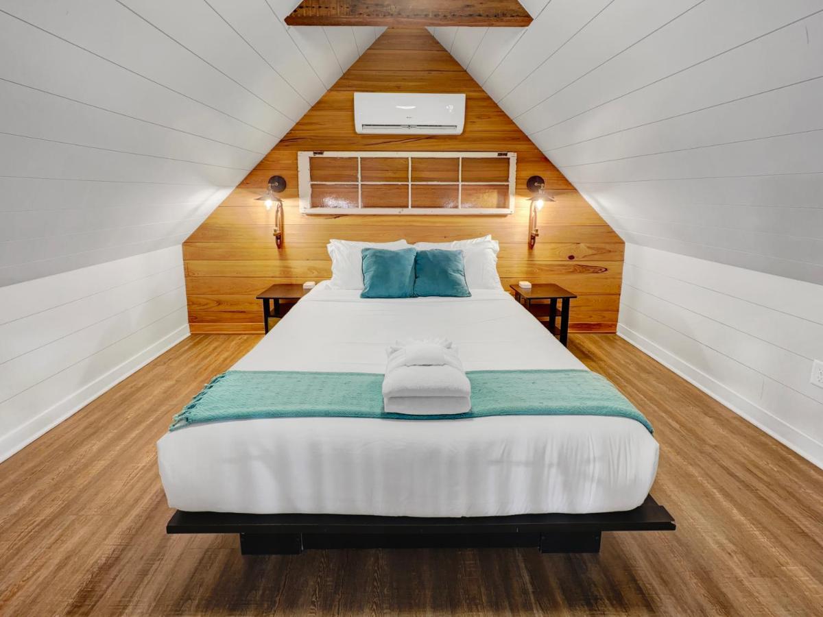 Cozy Island Cottage - Housity