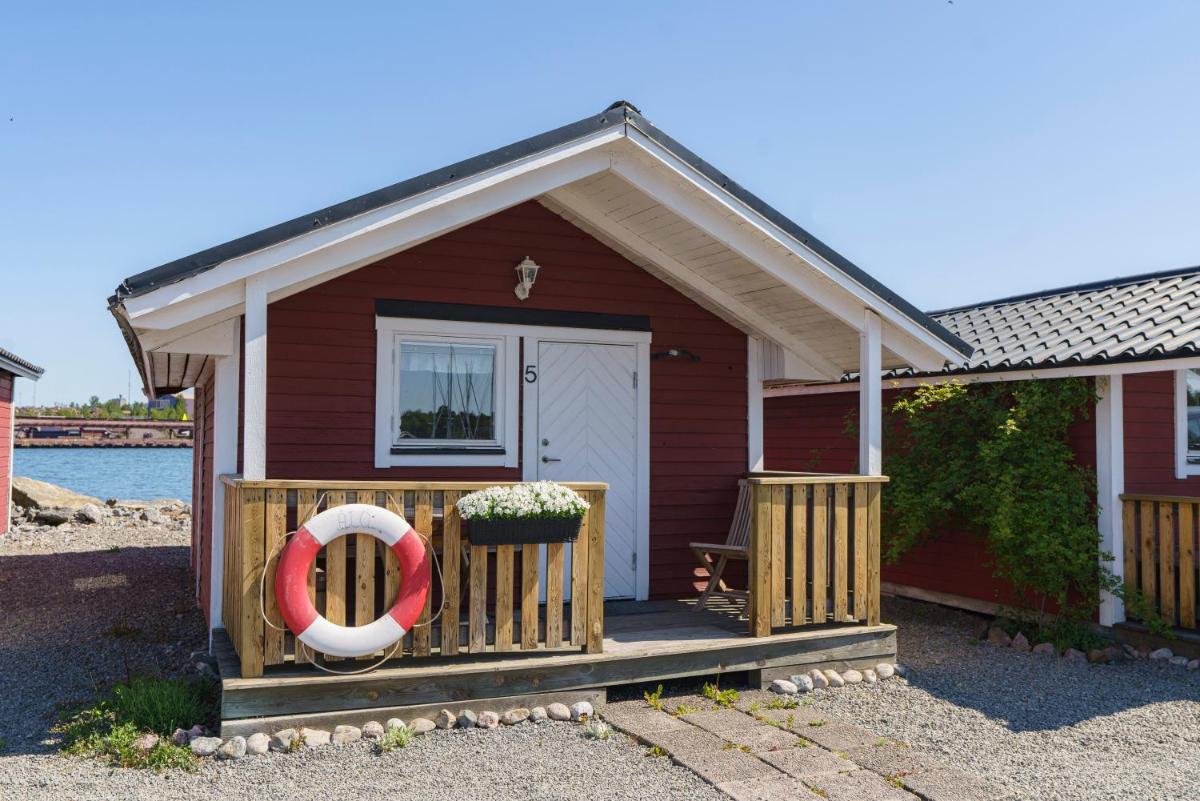 Femöre Marina - Housity