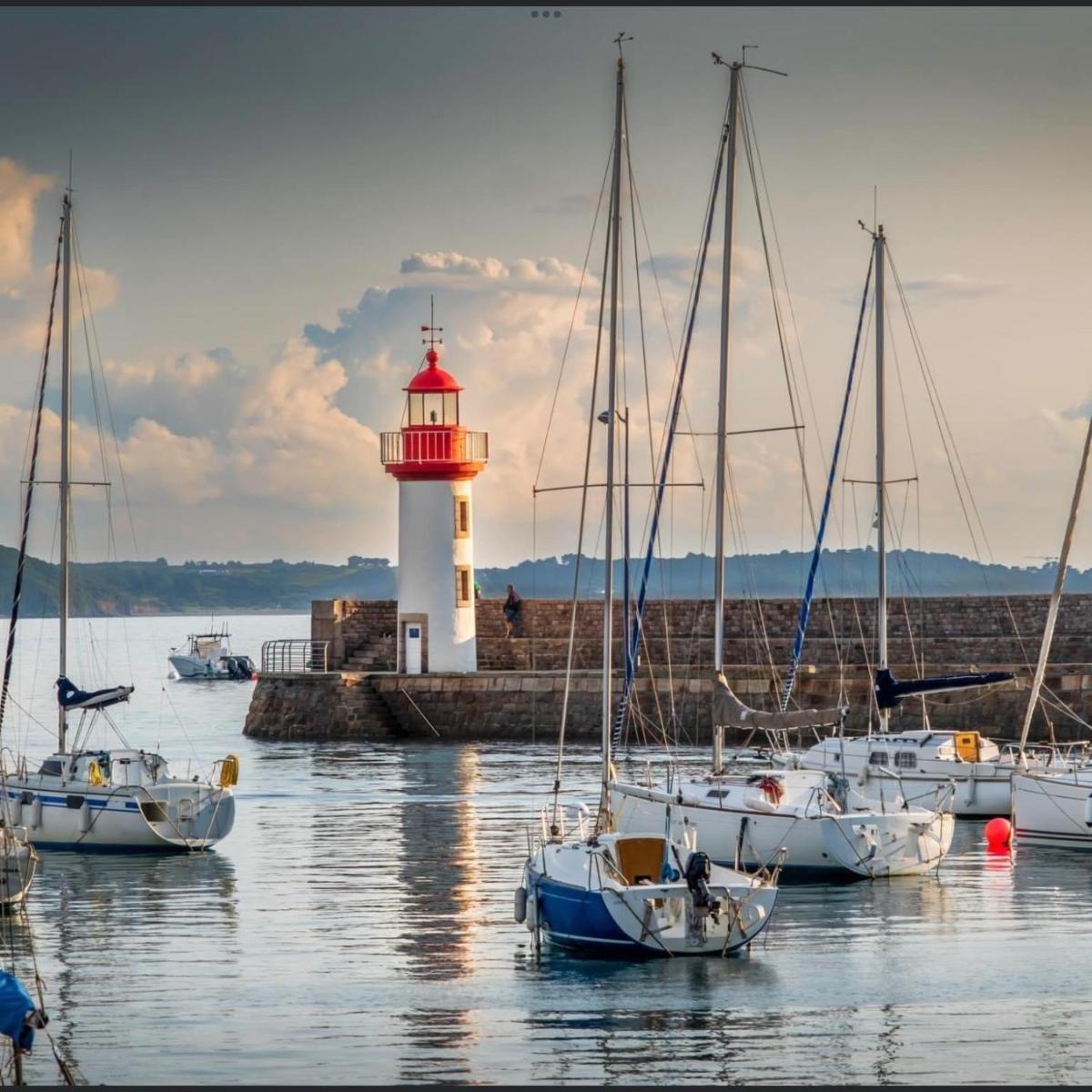 La Table De Jeanne - Housity