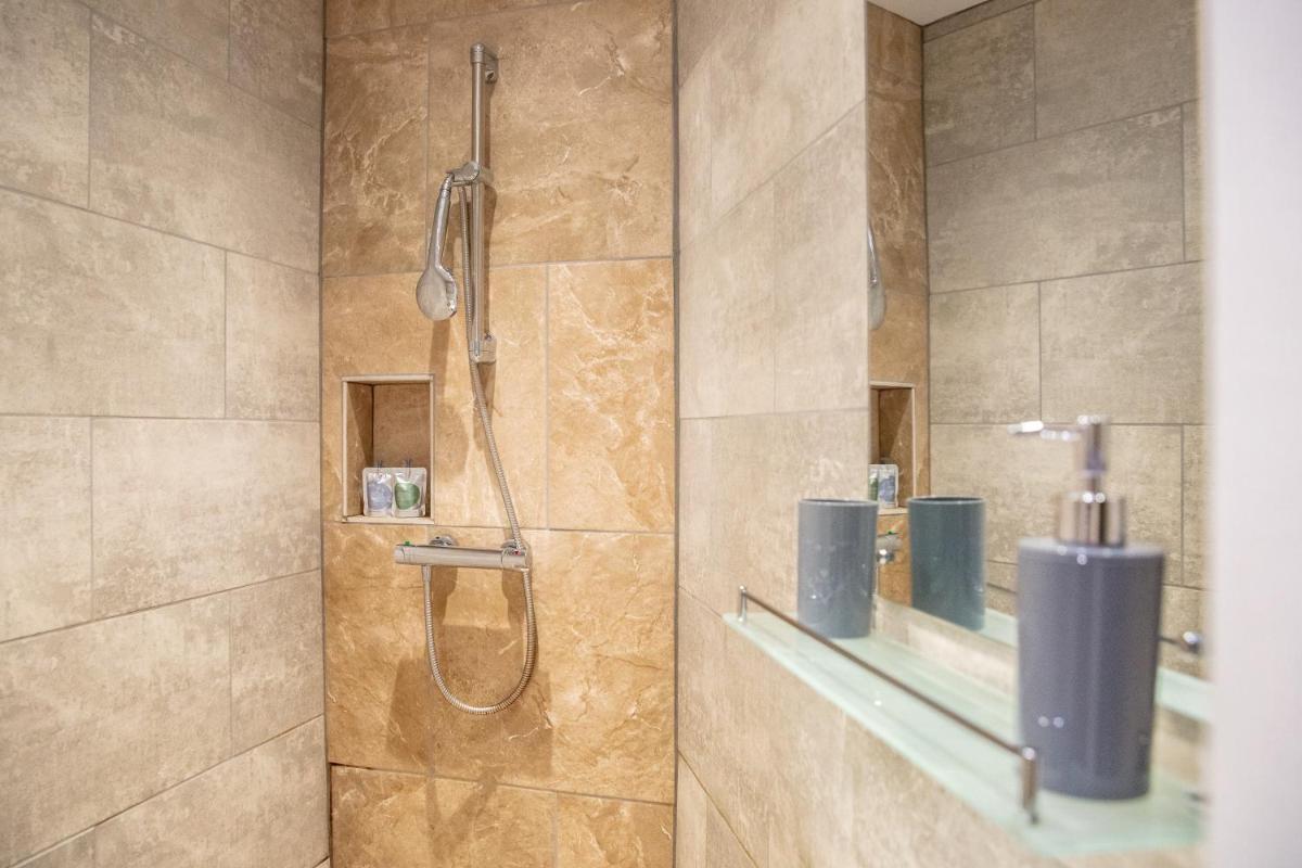 Groveside Holiday Lets - Housity
