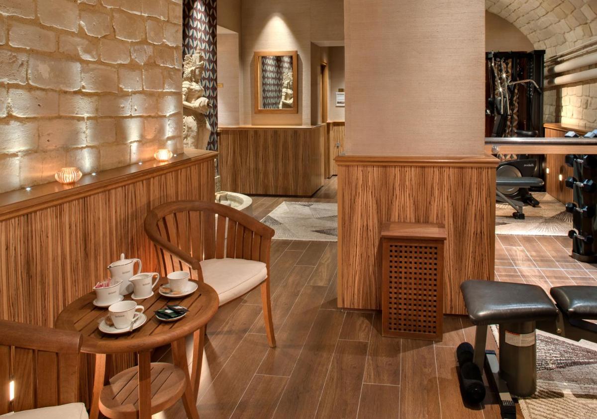 Coin salon dans l'établissement Rochester Champs Elysees