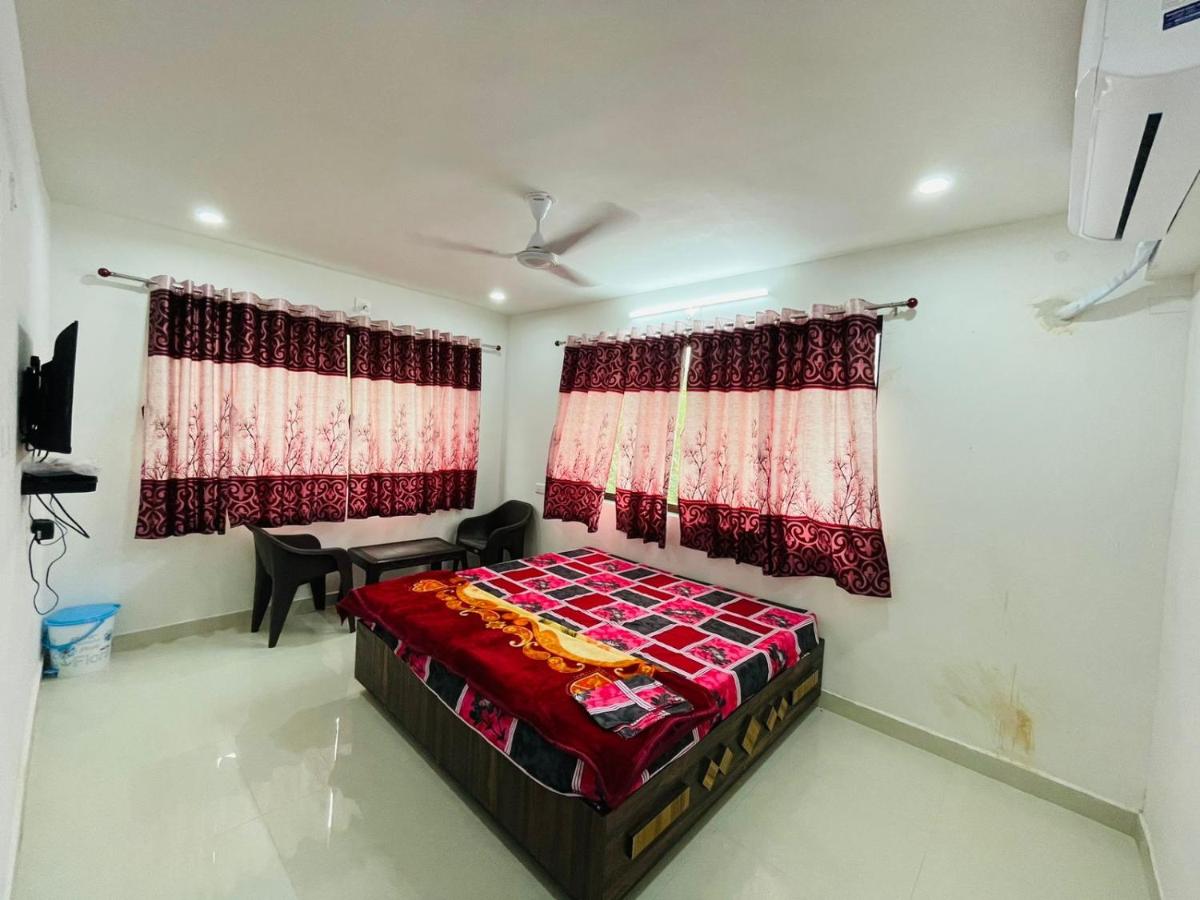 RJ VILLA farmhouse - Housity