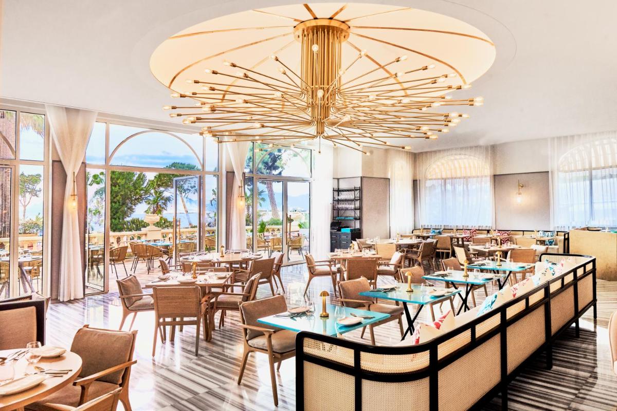 Restaurant ou autre lieu de restauration dans l'établissement Carlton Cannes, a Regent Hotel