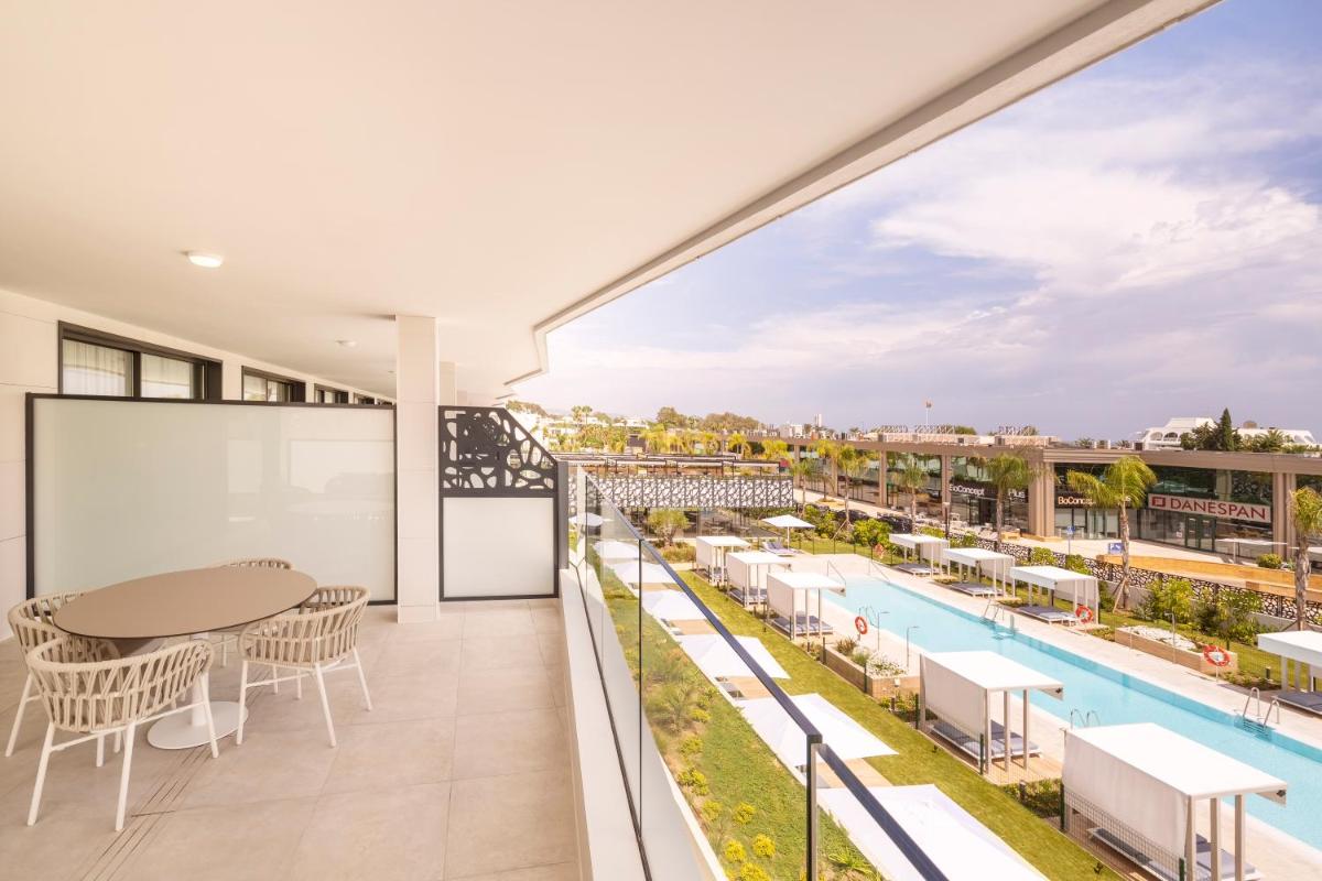 Piscina en o cerca de Eurostars Oasis Marbella