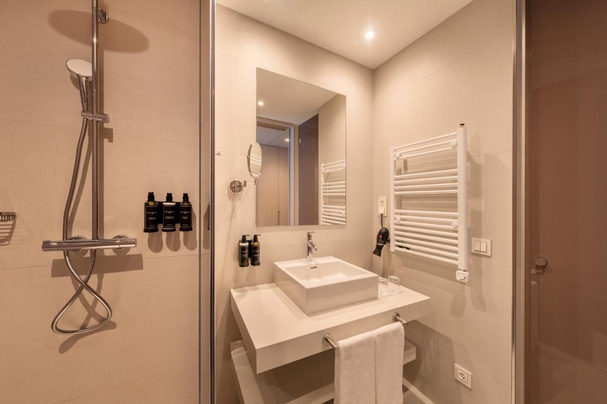 Un baño de Eurostars Oasis Marbella