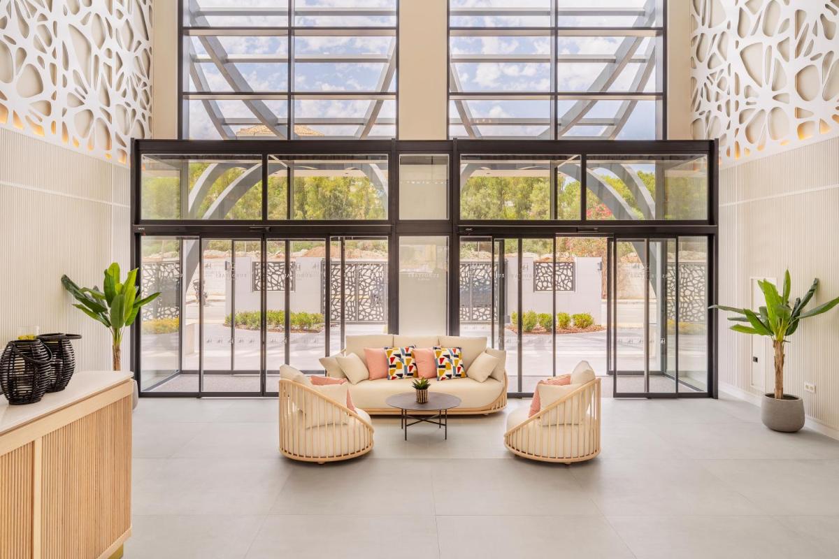 Zona de estar de Eurostars Oasis Marbella