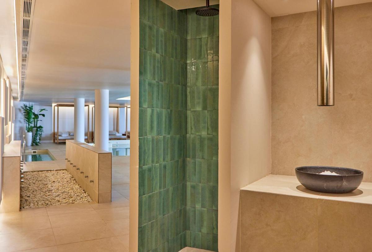 Imagen de la galería de Universal Grand León & Spa, en Colonia de Sant Jordi
