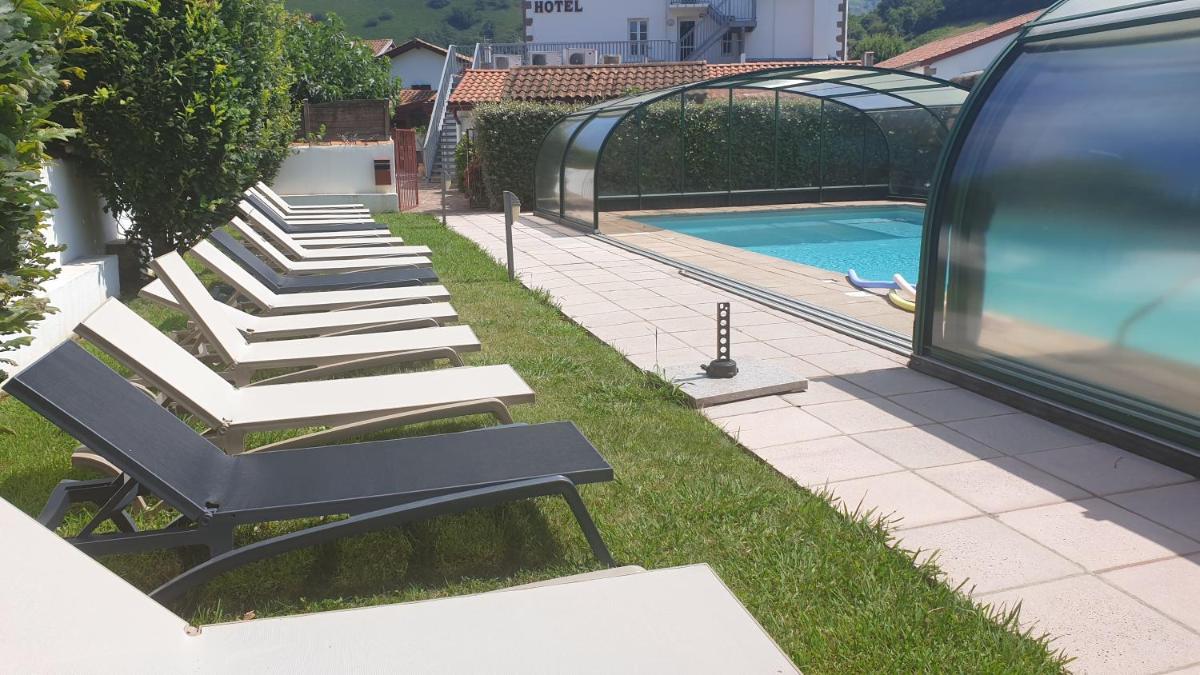 Hotels Logis Eskualduna Chez Katina - Housity