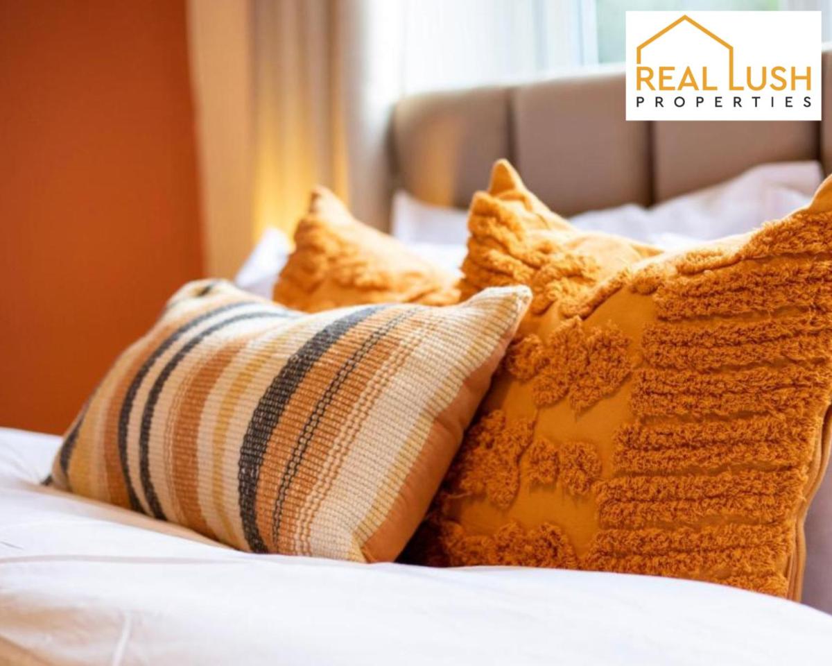 One-Bedroom Apartment By Real Lush Properties In Langsett - Housity
