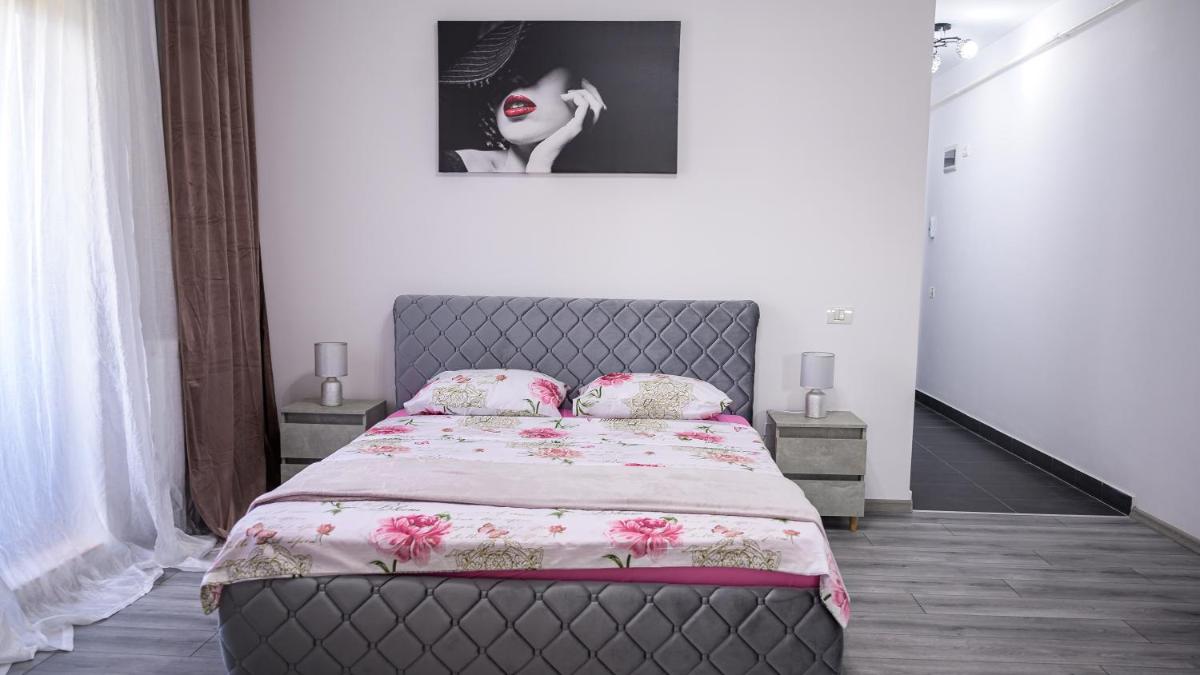Nina House - Housity