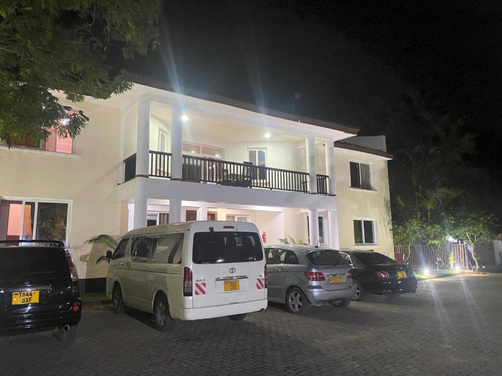 Dafina Residence - Housity