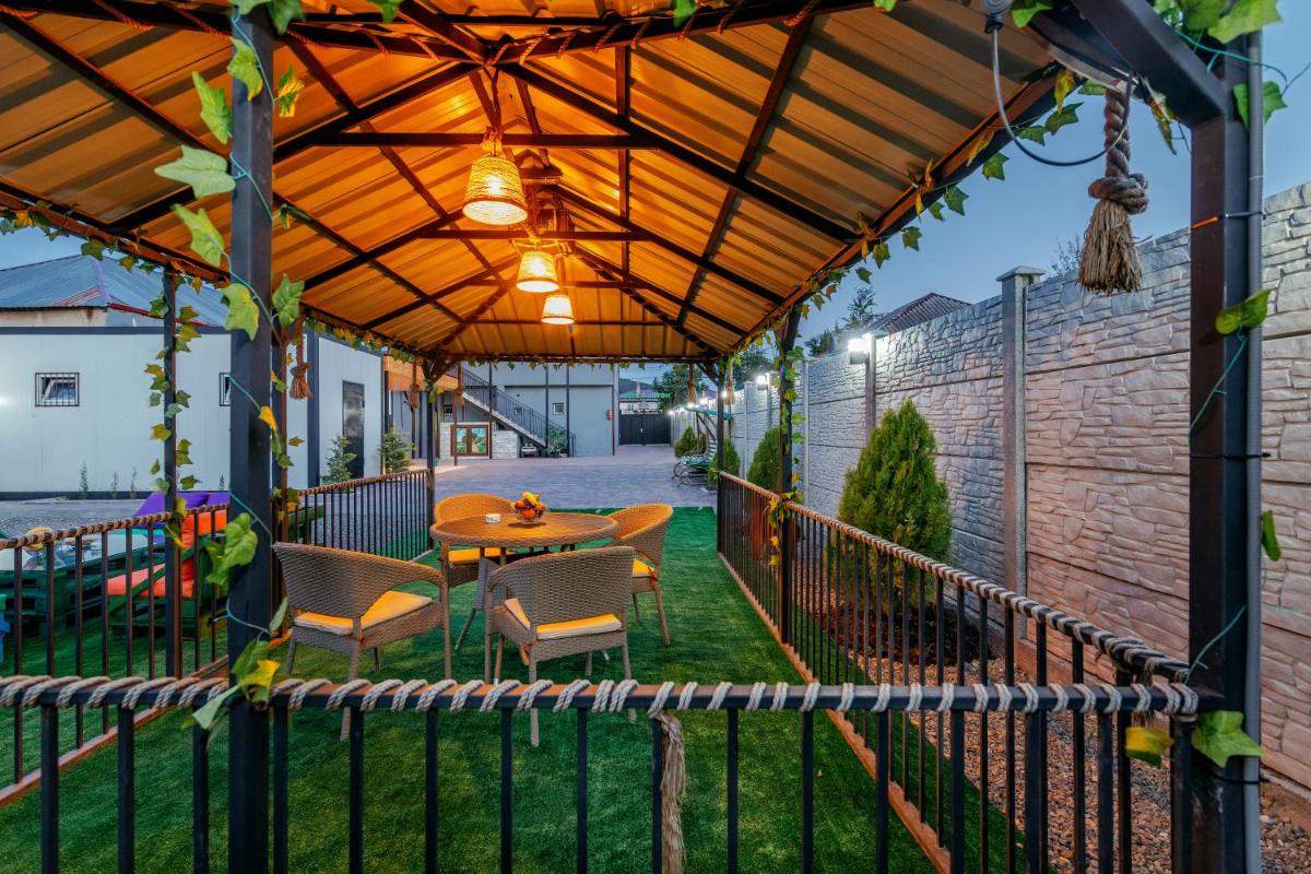 Hotel Home+ - Housity