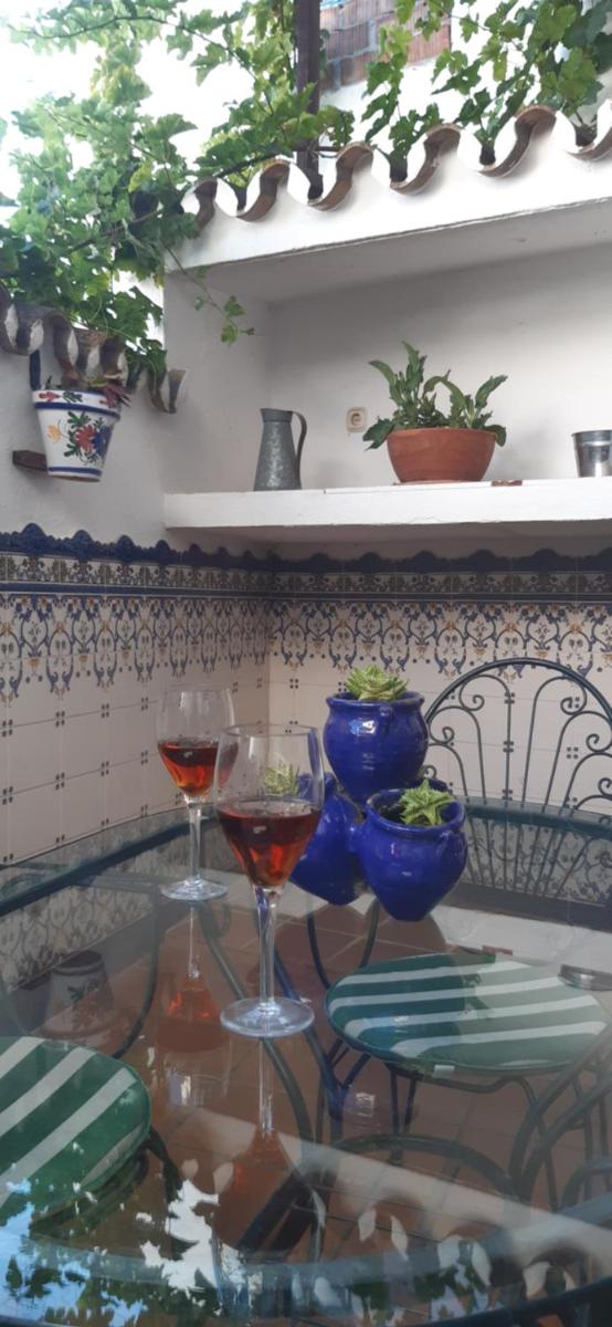 Casa Luciíta: Agradable con chimenea, patio y BBQ. - Housity