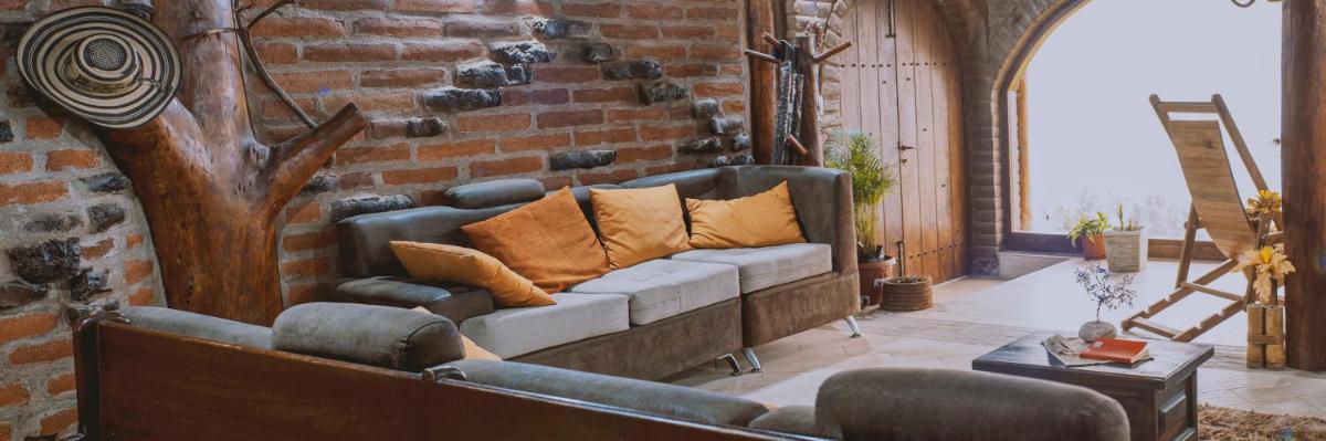 CONDOR ILALO LODGE - Housity