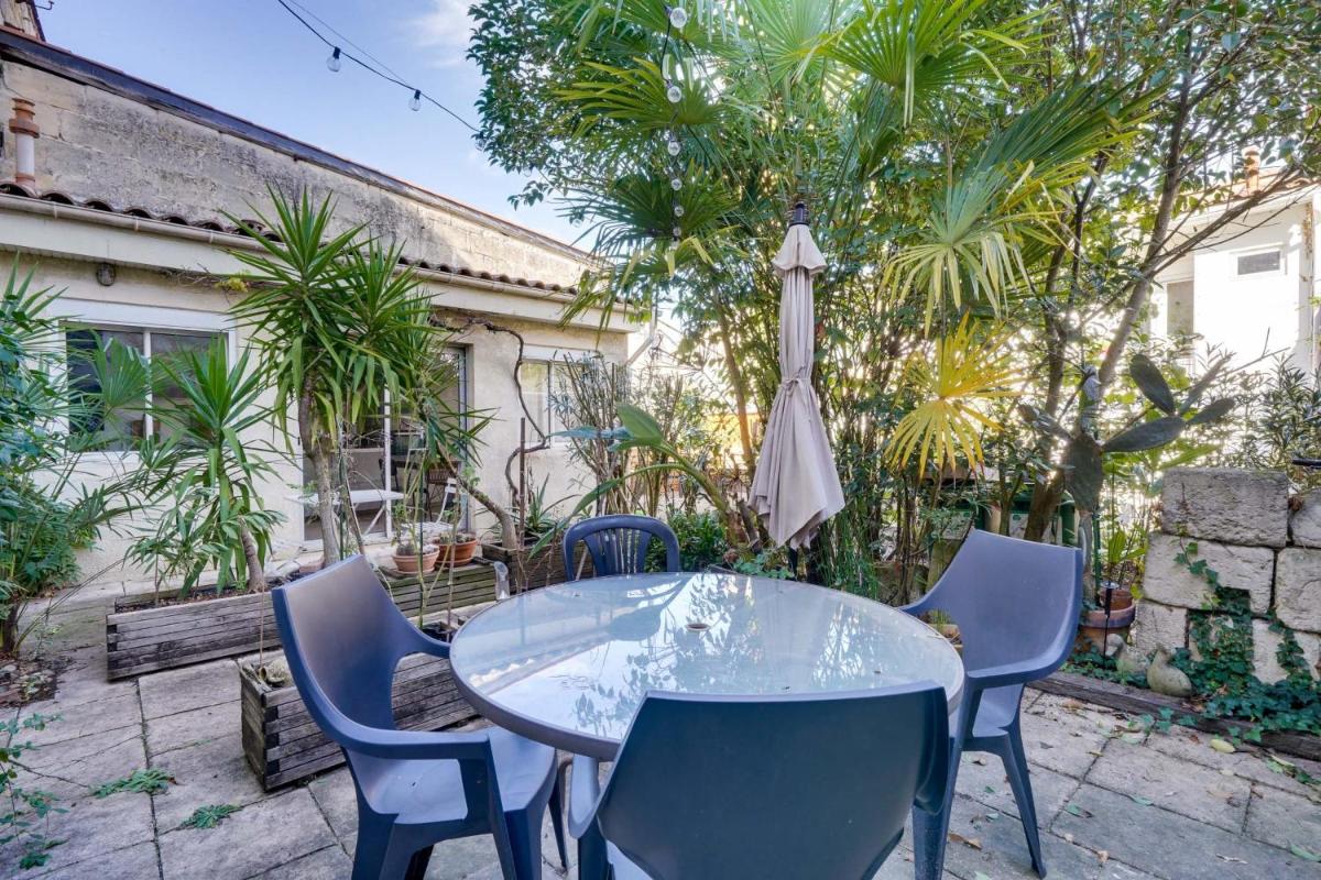 Beautiful Bordeaux apartment with terrace - Housity
