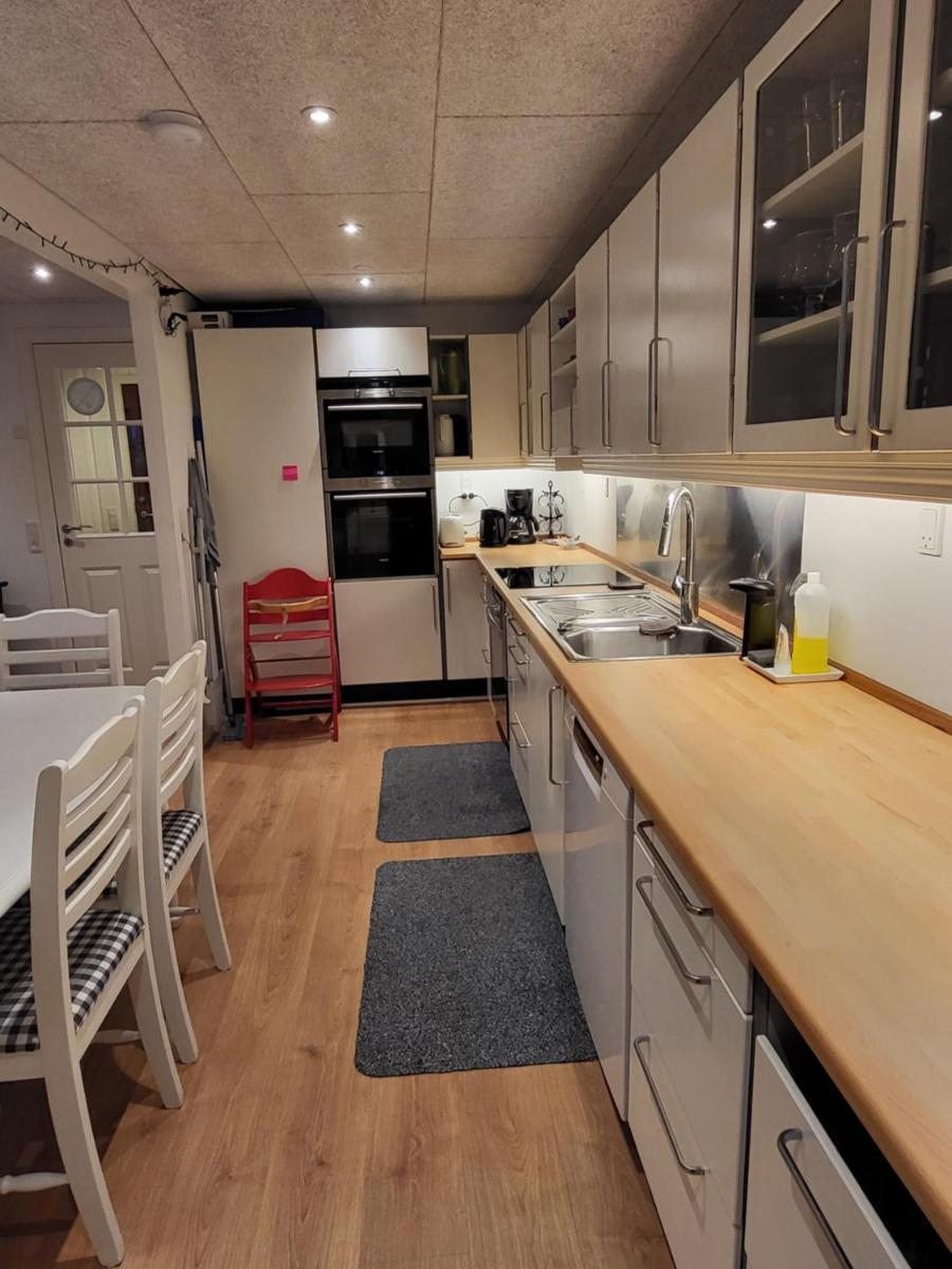Gullheyggjur Guesthouse tvøroyri - Housity