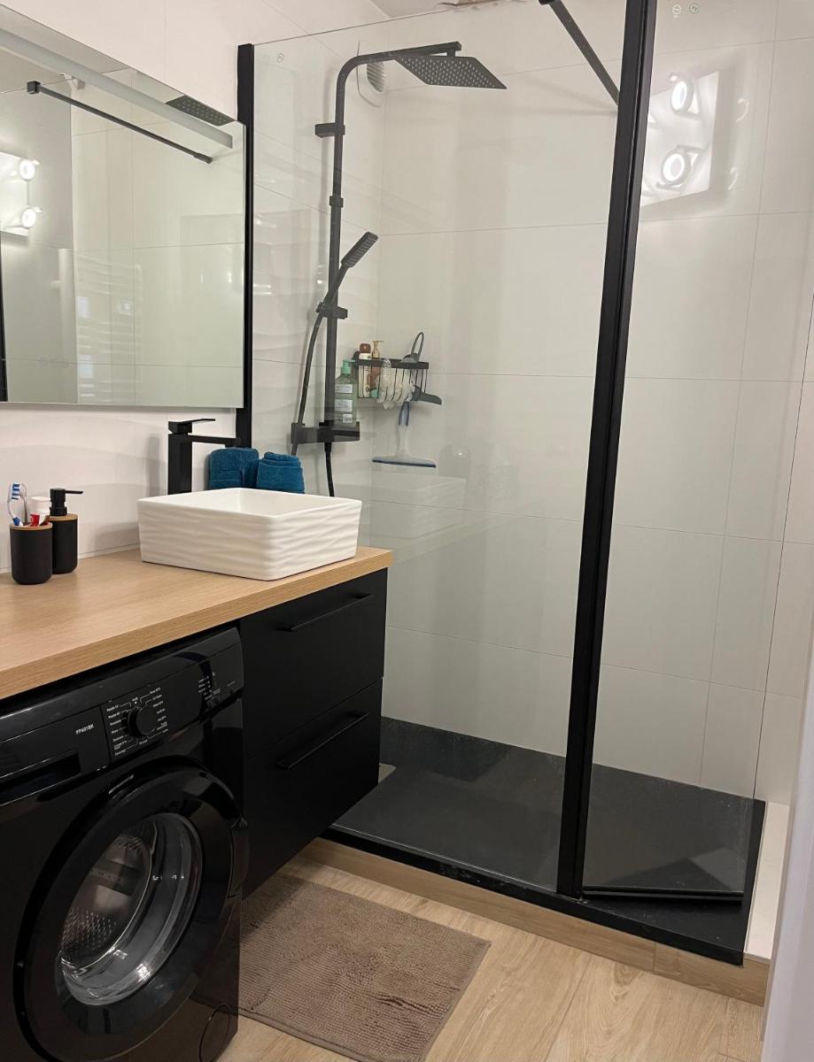 Sanary view - Housity