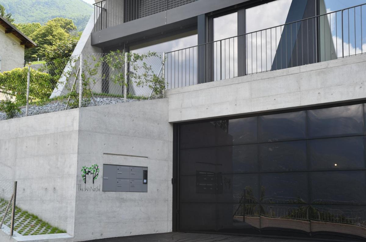 The Window - Housity