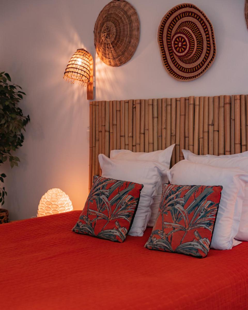 Un ou plusieurs lits dans un hébergement de l'établissement Hotel de La Plage - Mahogany
