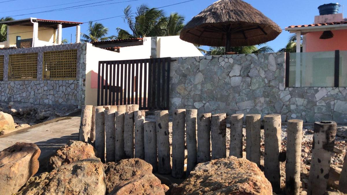 B&B Beach House Pousada Exclusiva pés na água Pontal do Peba única em Alagoas - Housity