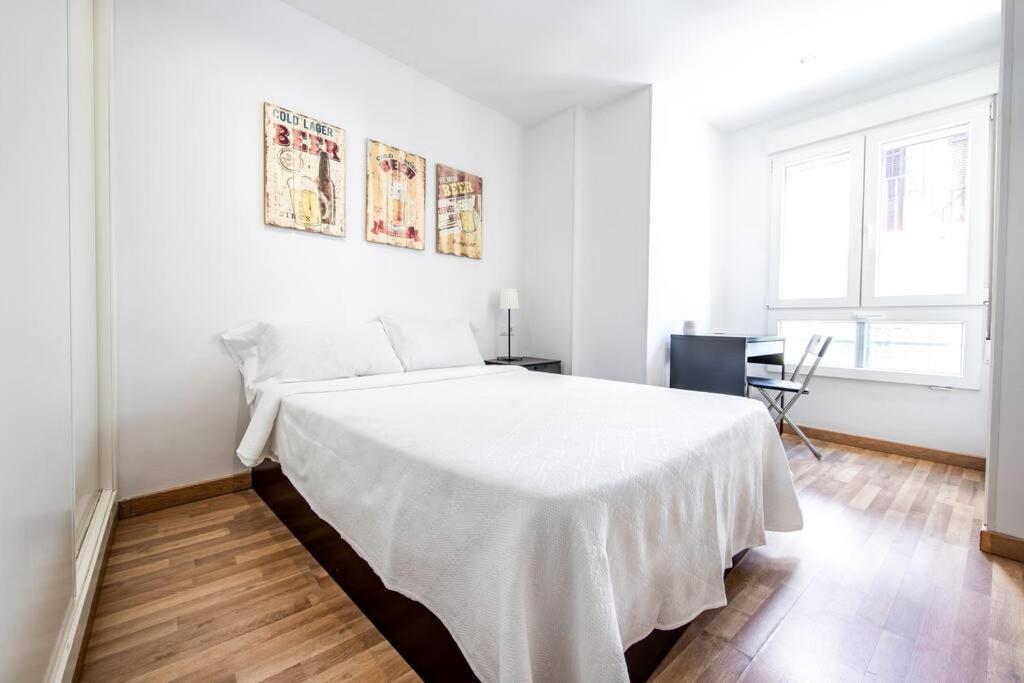 Minimalistic apartment in the heart of Malaga - Housity