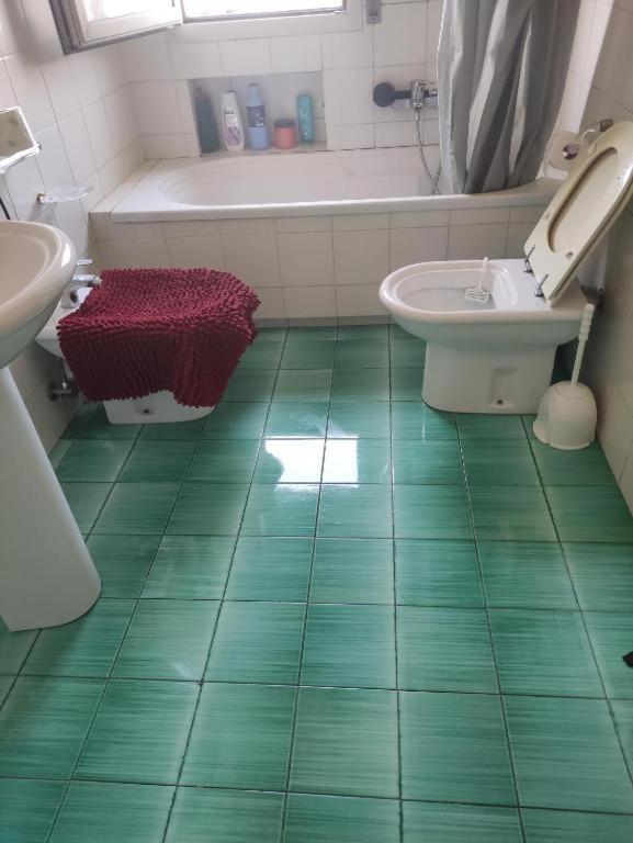 Linda's apparment rooms - Housity