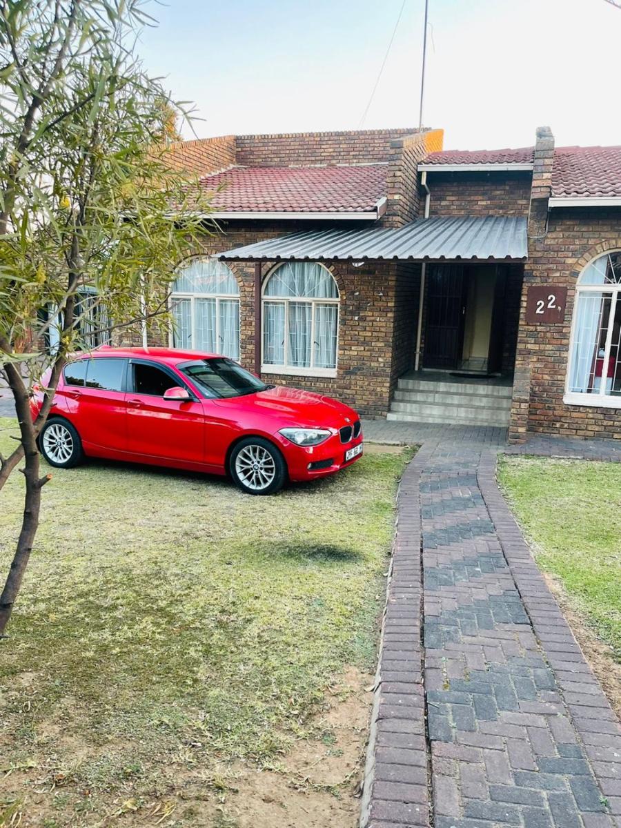 Suitetrails - Summit Guesthouse Tasbet Park