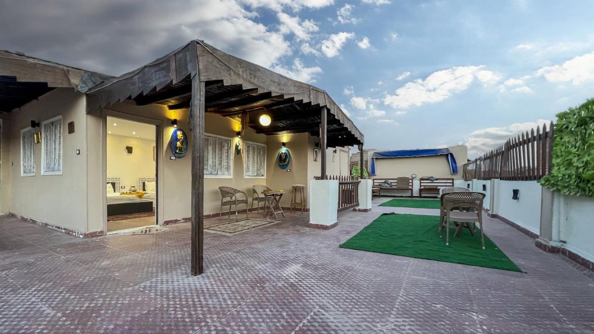 Suitetrails - Osiris pyramids view inn